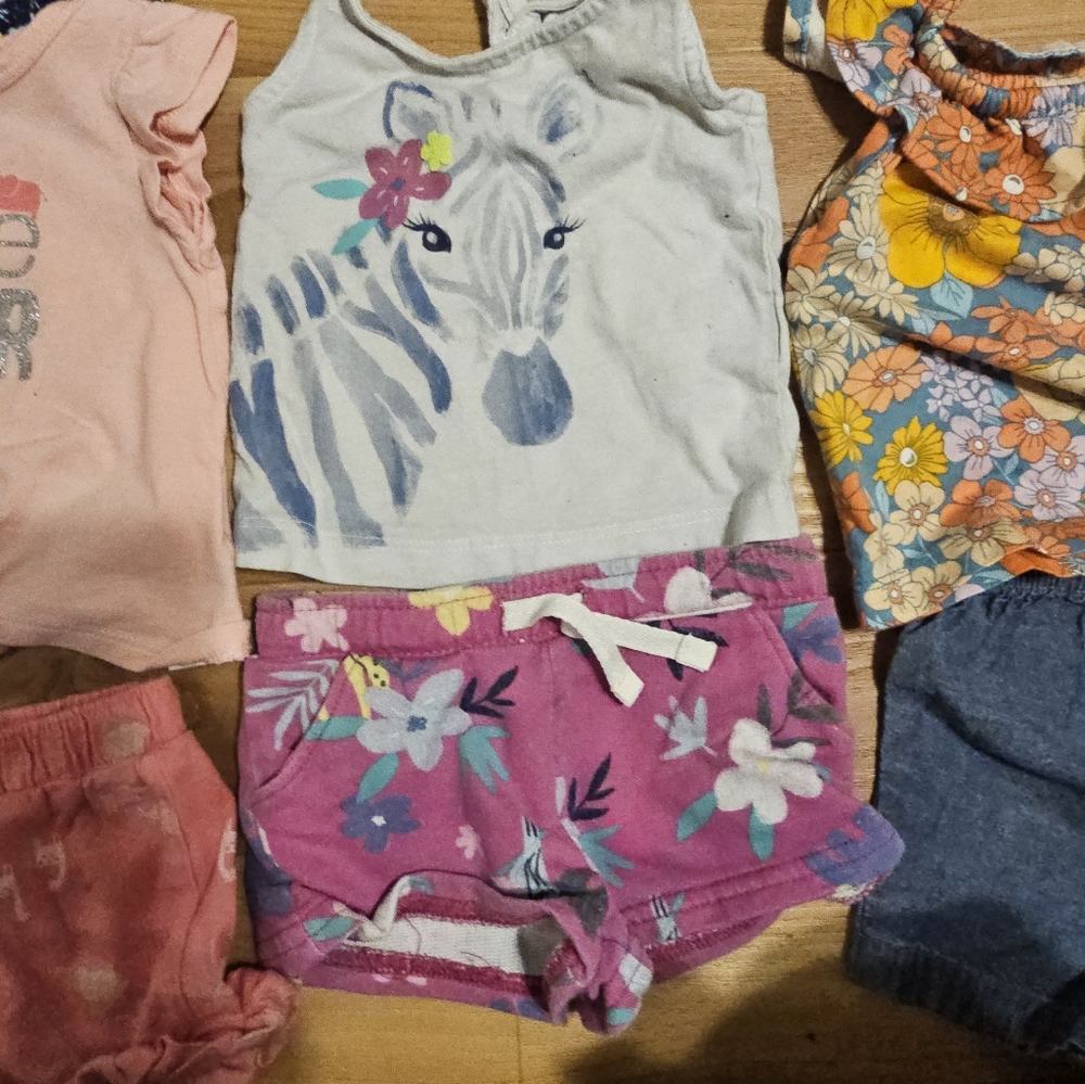 Baby clothes bundle - Picture 13 of 14